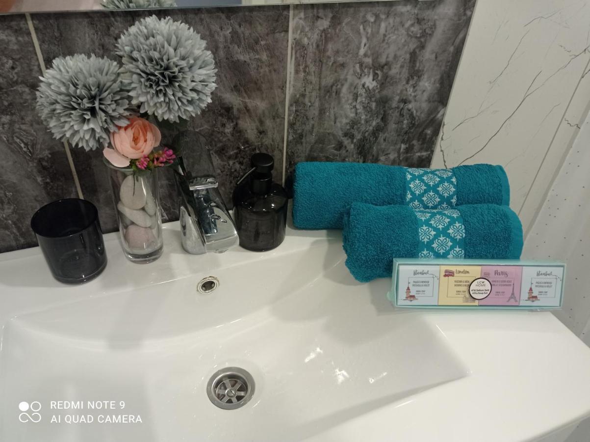 номер студия Status House Daire